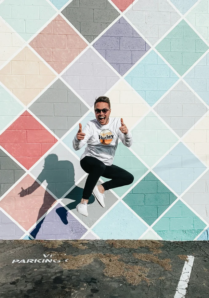 Название услуги в пару строк